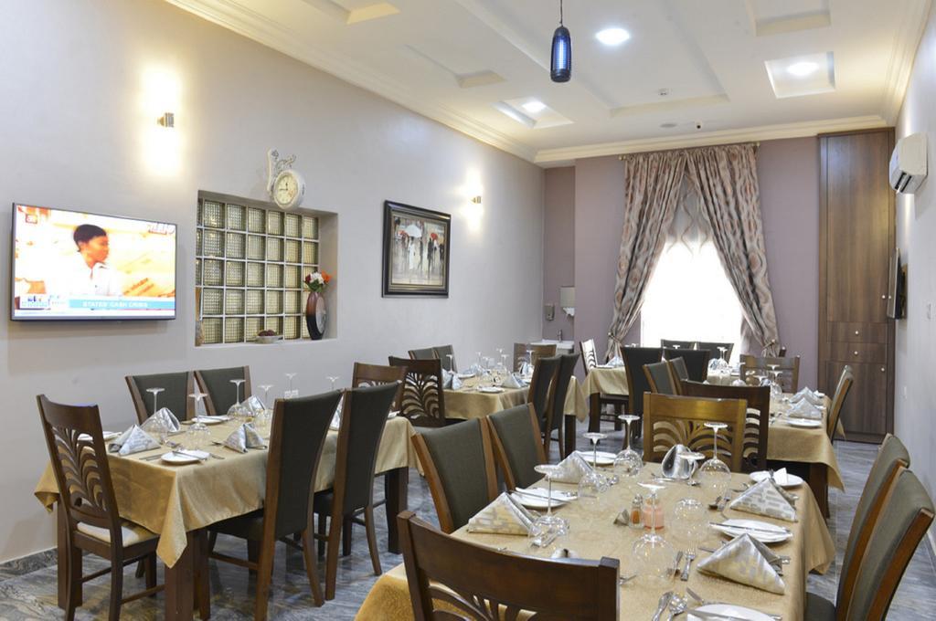Sheer Luxury Apartments And Suites Абуджа Екстериор снимка