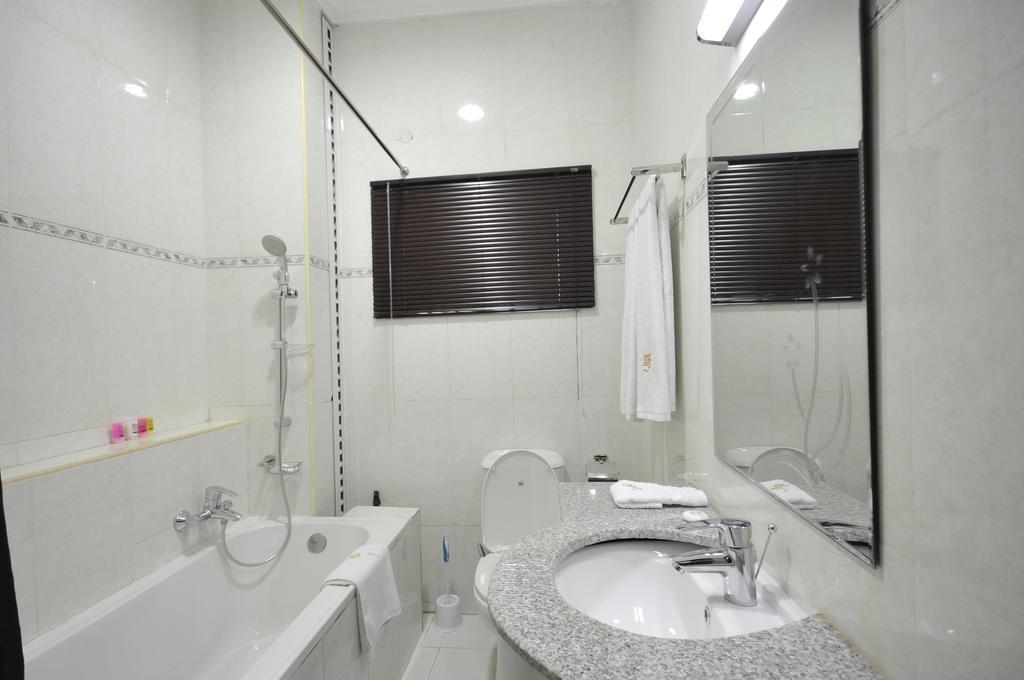 Sheer Luxury Apartments And Suites Абуджа Стая снимка