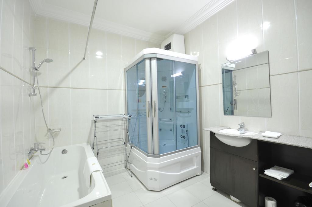 Sheer Luxury Apartments And Suites Абуджа Стая снимка