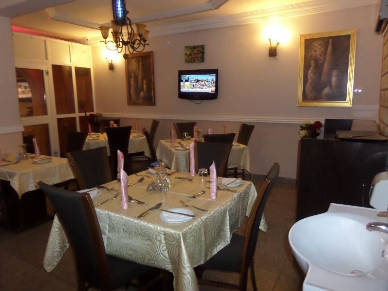 Sheer Luxury Apartments And Suites Абуджа Екстериор снимка