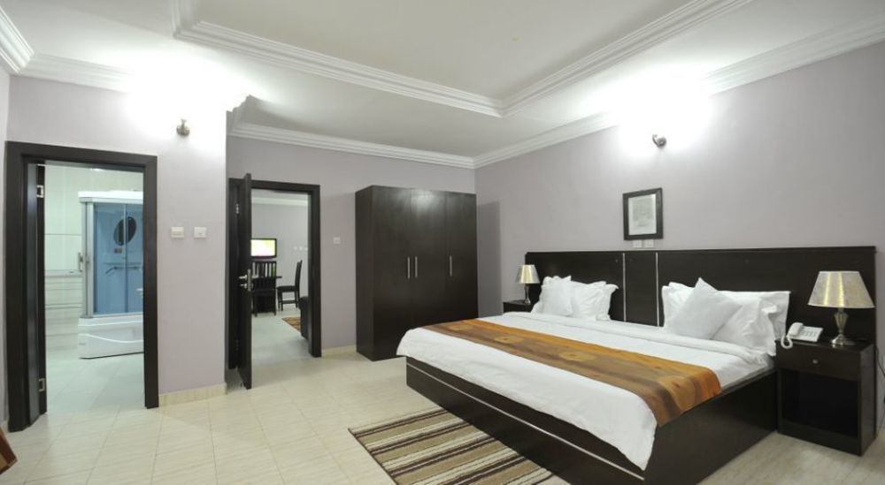Sheer Luxury Apartments And Suites Абуджа Екстериор снимка