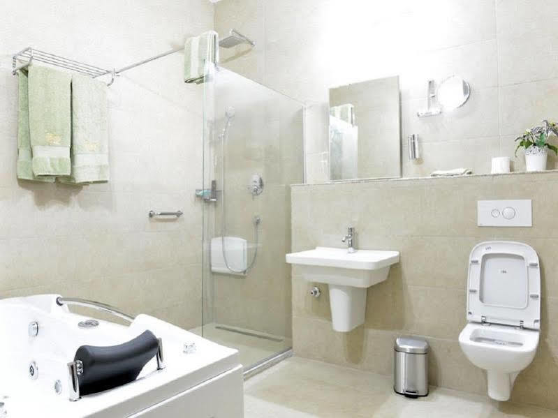 Sheer Luxury Apartments And Suites Абуджа Екстериор снимка